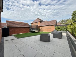 Photo 15- click for photo gallery